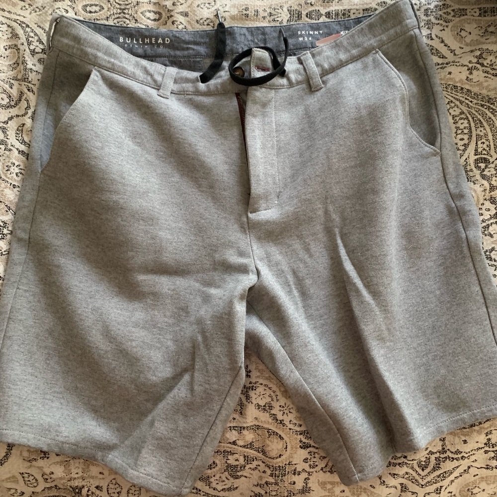 Bullhead Men’s 34 Slim Shorts Gray